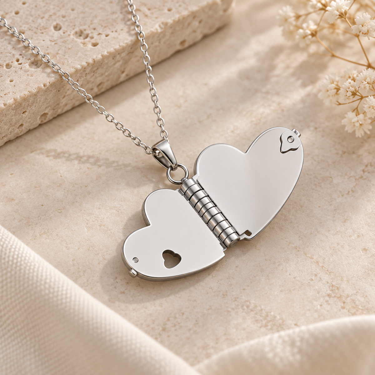 Collar Libro del Corazón Personalizado
